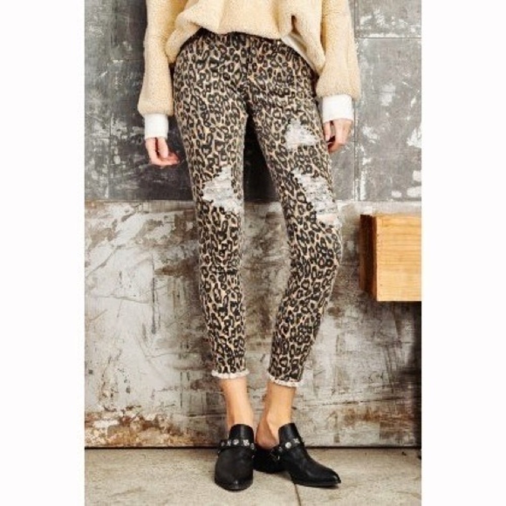 Distressed Animal Printed Ankle Stretch Pant